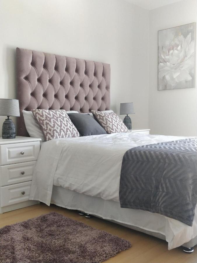Salthill Village 3 Bed Apartment Galway Exteriör bild